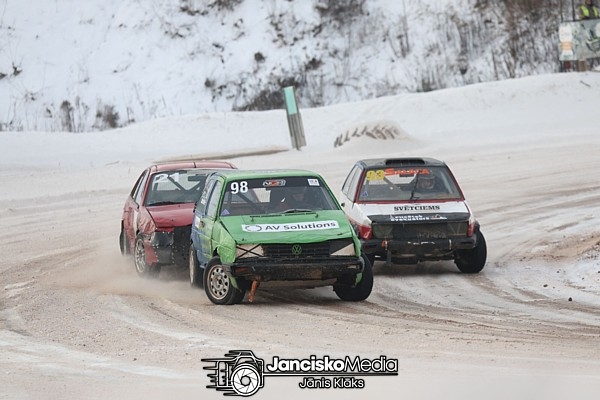 Valmieras novads: Ziemas autokross un folkreiss atgriežas Zilākalna trasē ar īpašu balvu junioriem